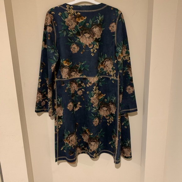 Madewell Cape - Picture 3 of 3